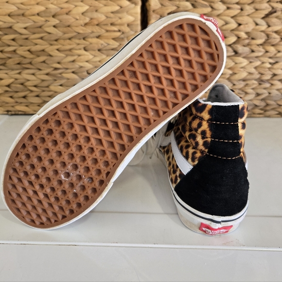 Vans Women's Leopard Print High-Top Sneakers - Picture 3 of 4